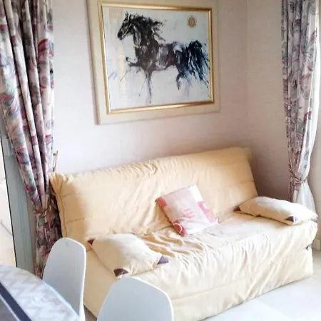 Le Capitole Apartment Frejus